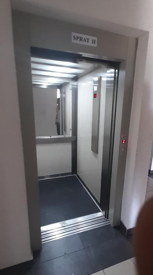 פודגוריצה Apartment Luka מראה חיצוני תמונה