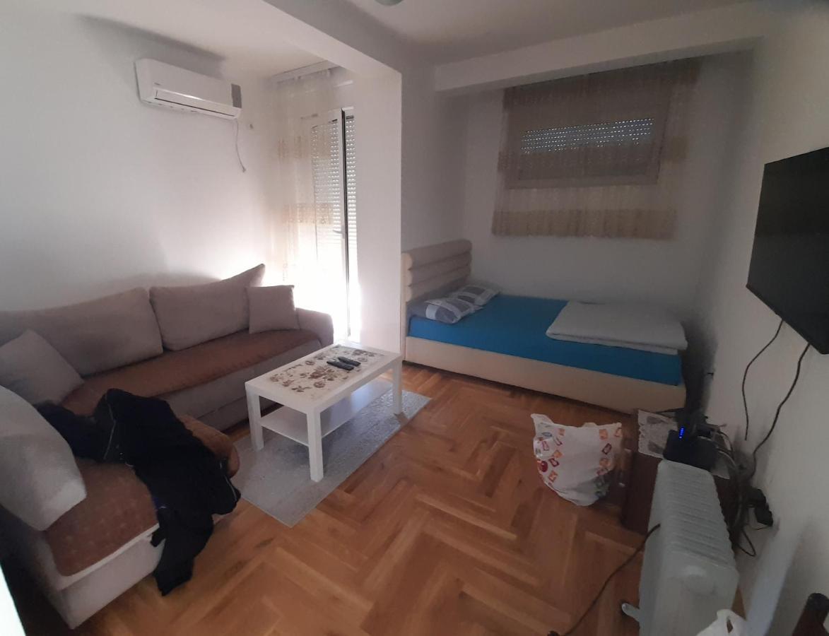 פודגוריצה Apartment Luka מראה חיצוני תמונה